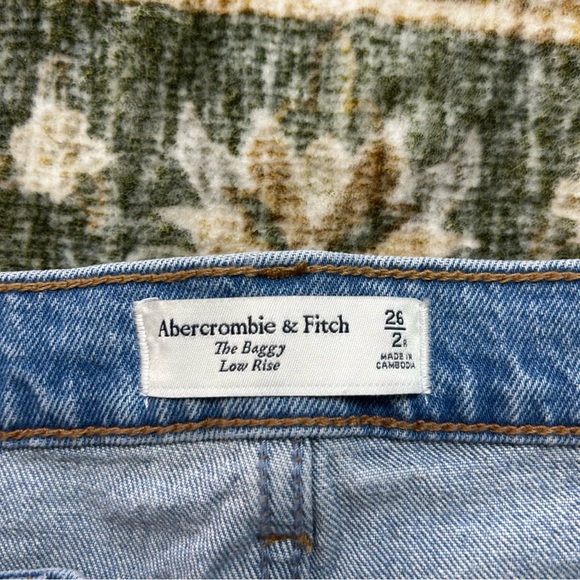 Abercrombie & Fitch the baggy low rise 26 2 jeans - Picture 3 of 7